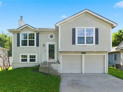 6706 S Brookside Rd, Pleasant Valley, MO, 64068