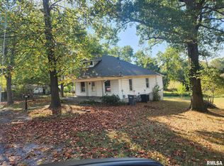 803 Ridge St, Carterville, IL 62918