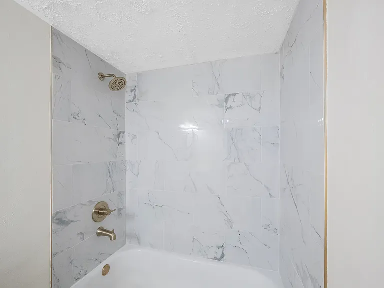3111 W Horatio St #206 — Photo 6