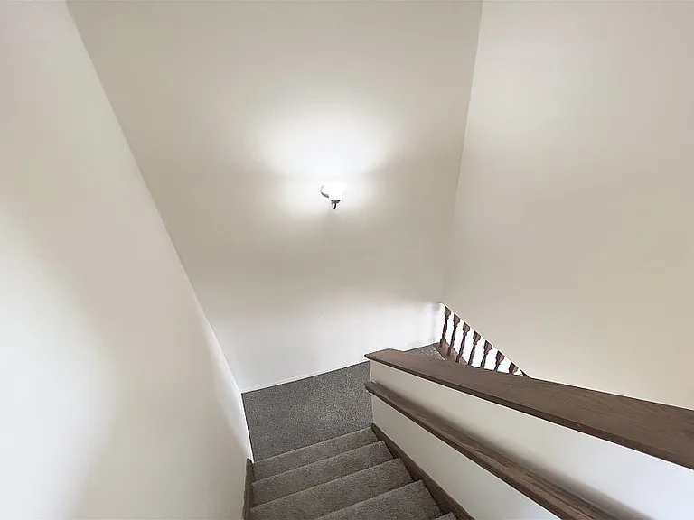 River Place Luxury Apartments — Photo 10