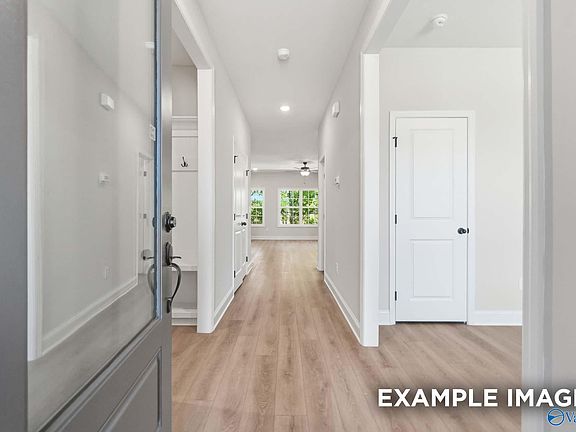 2nd image of 3118 Joseph Dr SE