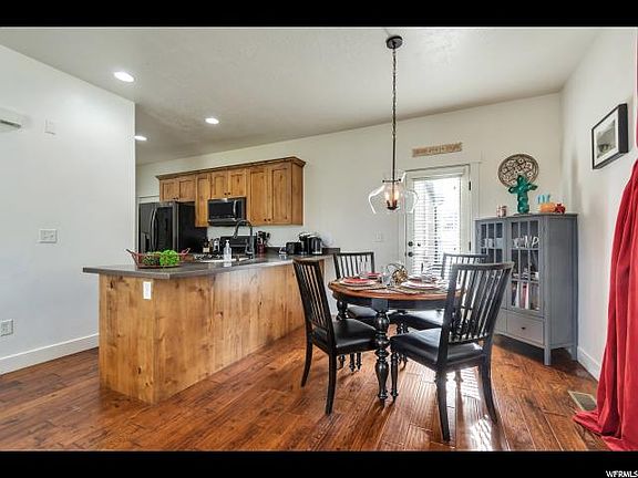3rd image of 4633 W Vermillion Dr