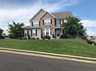 1297 Juniper St, Pottstown, PA 19464