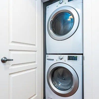 Rented by Nooklyn NYC LLC | media 19