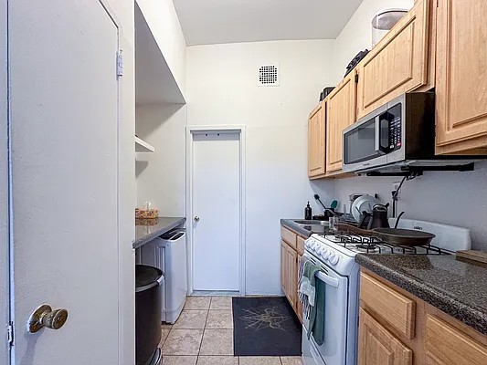 Rented by Compass | media 17