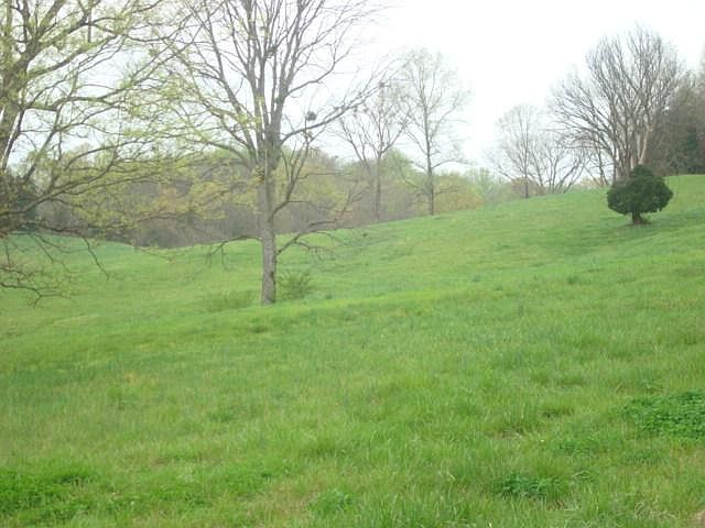 2nd image of 2 Hoovers Gap Rd