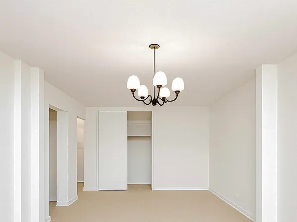 133-27 Sanford Avenue image 2 of 12