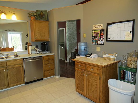 4th image of 65858 Barrens Dr