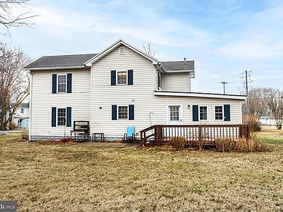 3rd image of 21524 Chicken Point Rd