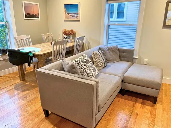 39 Montrose St Unit 2, Everett, MA 02149