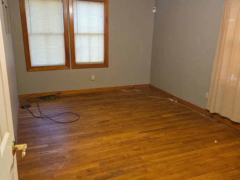517 Chopin St — Photo 8