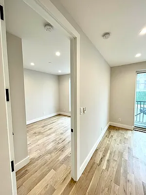 Rented by Pear NYC LLC | media 24