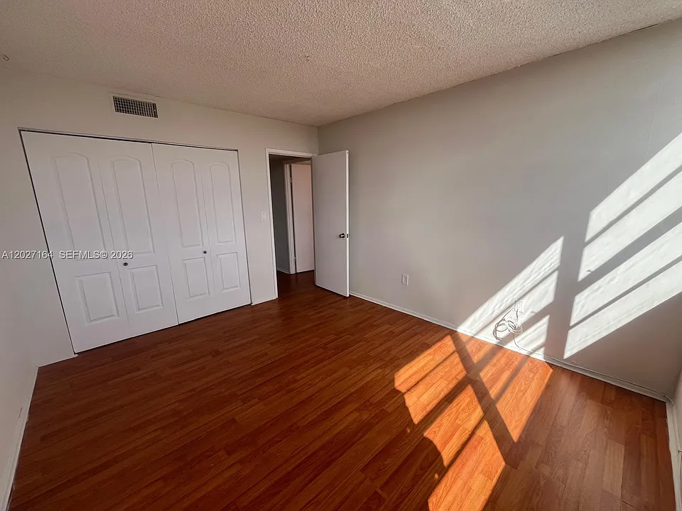 1351 NE Miami Gardens Dr #1625E