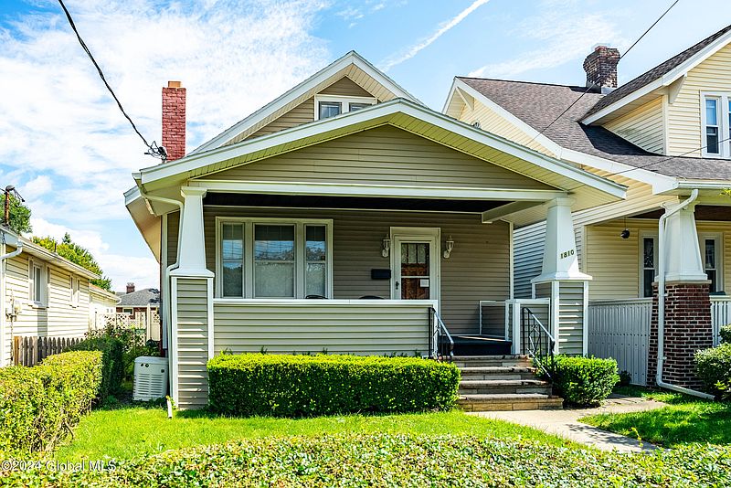 3rd image of 1810 9th Avenue