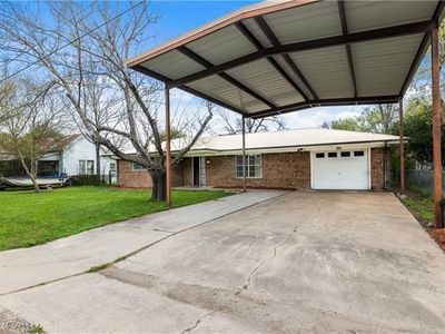 204 N 1st St, Thorndale, TX, 76577