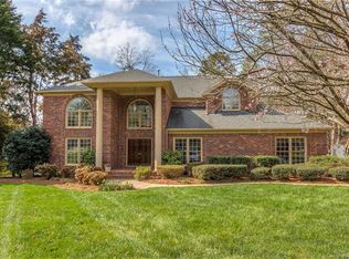 8600 Brownes Pond Ln, Charlotte, NC 28277