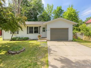 530 E Thorn St, Hastings, MI