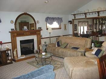 2nd image of 13777 Kathleen Dr