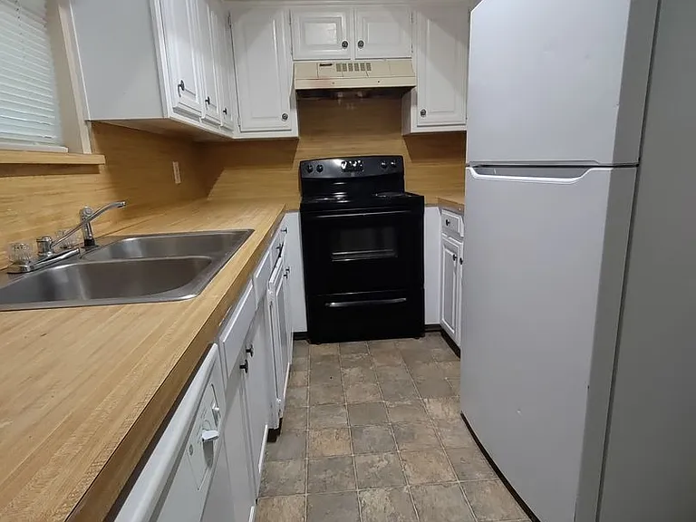GV324 — Photo 3