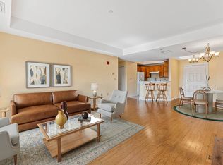 989 East St APT 409, Dedham, MA 02026