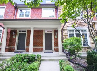 4243 Linden Tree Ln, Glenview, IL 60026