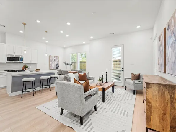 1312 Neiman St, Houston, TX 77091