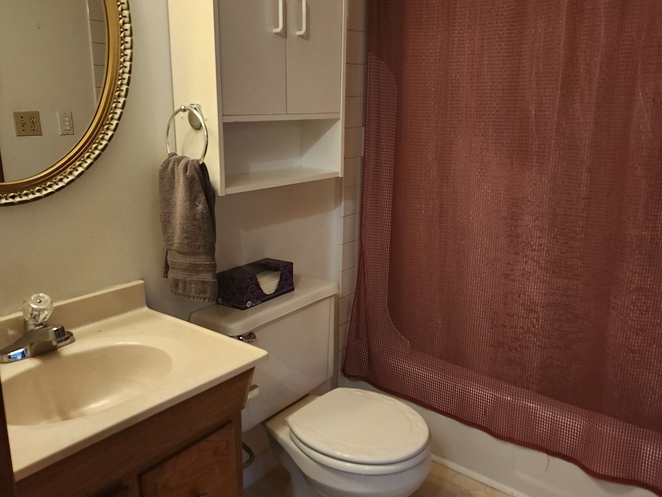 1st image of 11 W Main St #10
