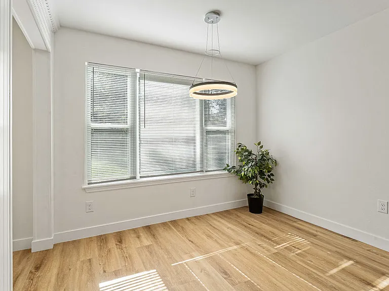 2411 W Megan Dr — Photo 5