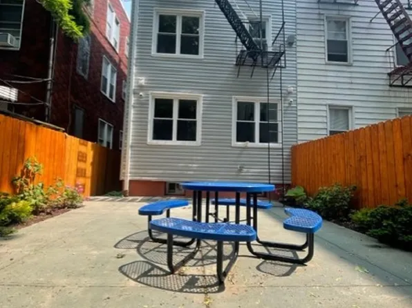 245 Newkirk Avenue image 19 of 20