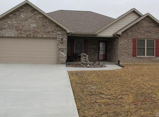 2735 Executive Dr, Troy, OH 45373