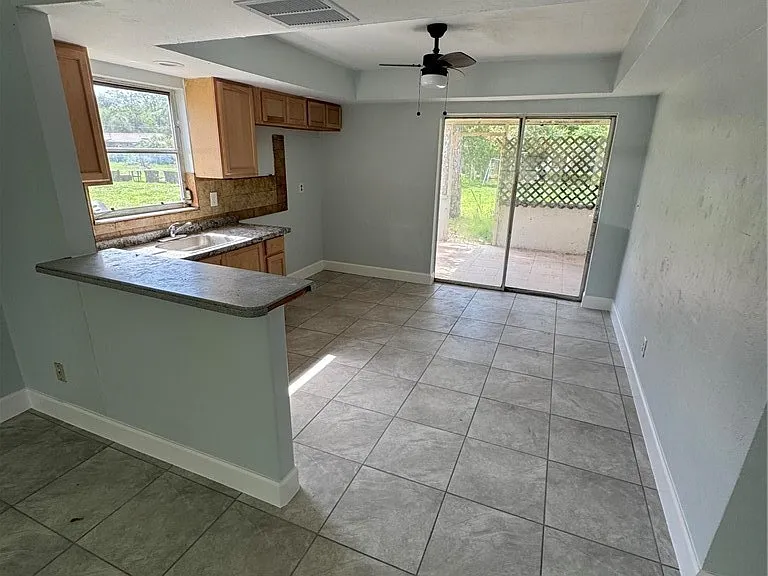 2027 Eloise Cir — Photo 2