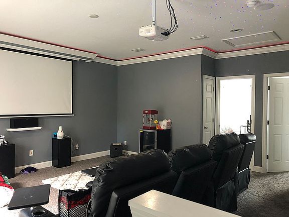 5th image of 9007 W Hamilton Ave