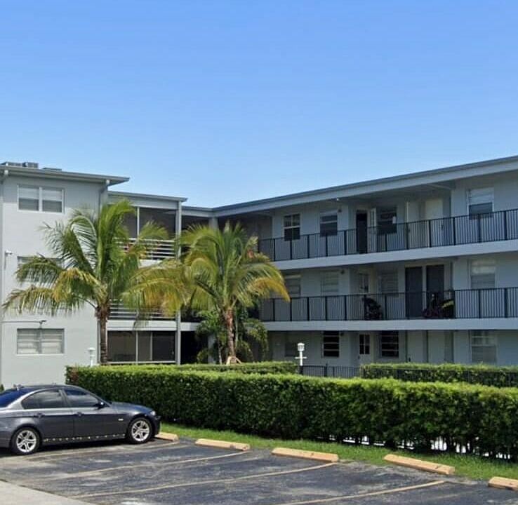 1st image of 1100 NE 1st Court #305
