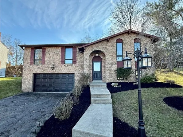 2841 Dolores Dr, South Park, PA 15129