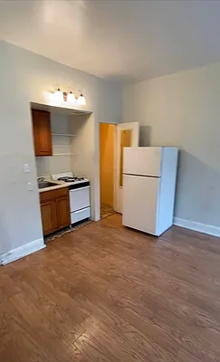 Rented by Midbrook Realty, LLC | media 18