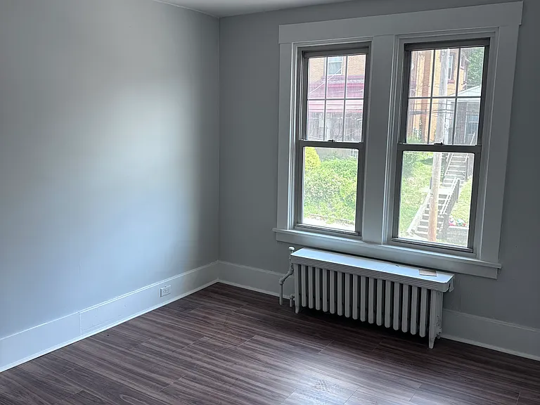 533 Halsey Ave — Photo 4