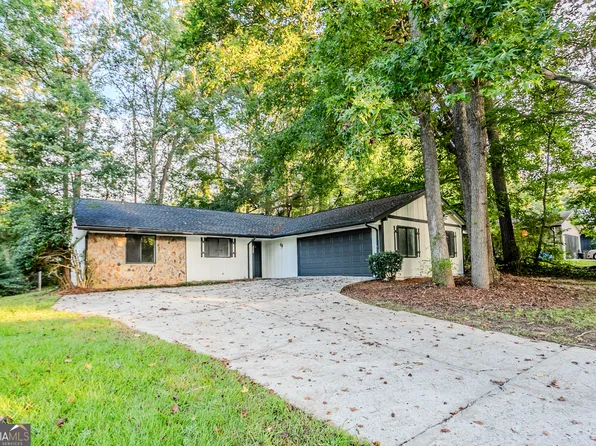 6605 Demere Dr, Morrow, GA 30260