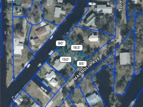 38 Magnolia Ave, Yankeetown, FL 34498