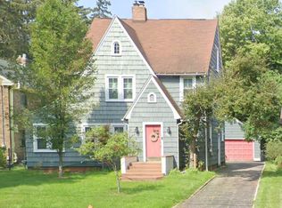 2144 Oakland Dr, Kalamazoo, MI 49008