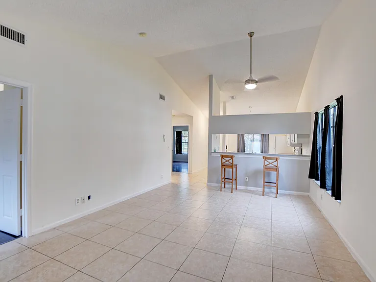 499 Hardwood Pl #H-29 — Photo 13