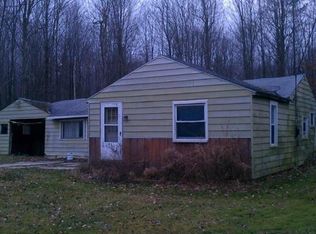 2949 Ditty Rd, Smiths Creek, MI 48074