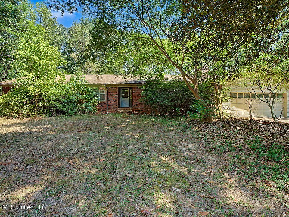 1st image of 3206 Fogg Rd