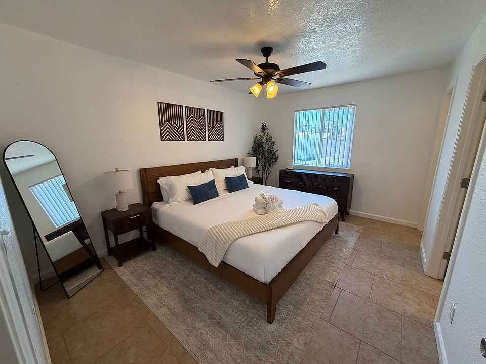 Twin Palms Apartments