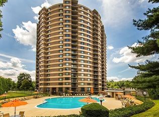 1131 University Blvd W APT 1618, Silver Spring, MD 20902