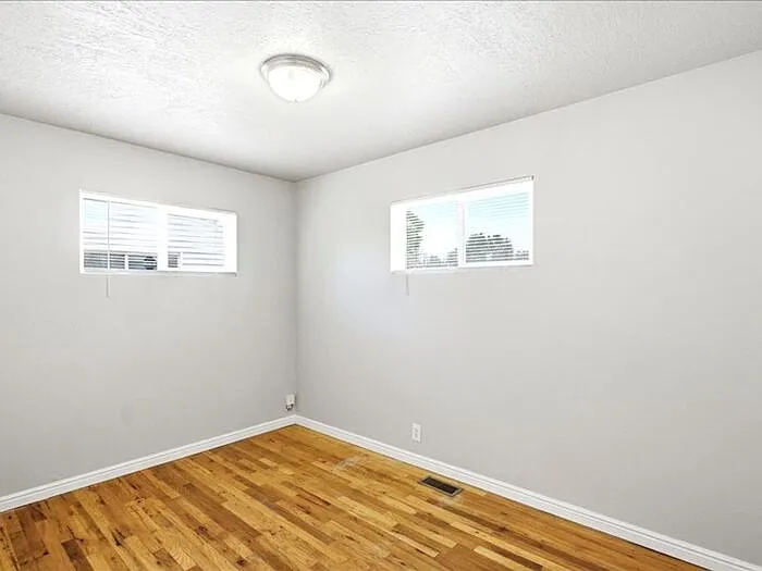 1026 S Montgomery St — Photo 15