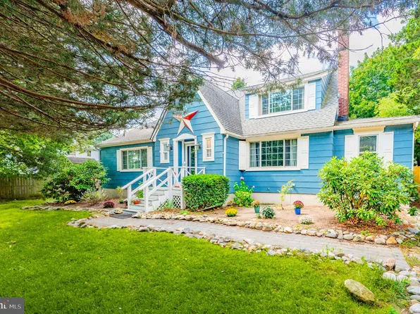 504 Cedar St, Tuckerton, NJ 08087