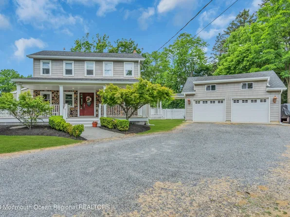 14 Hope Road, Tinton Falls, NJ 07724