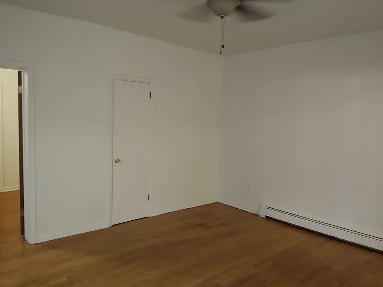 46 Park Ave #4 — Photo 2