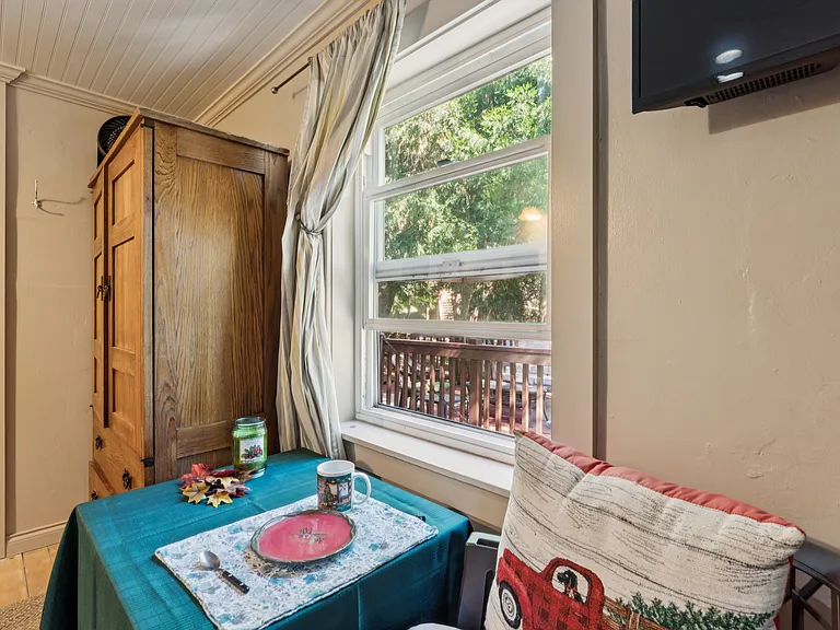28997 Palisades Dr — Photo 9