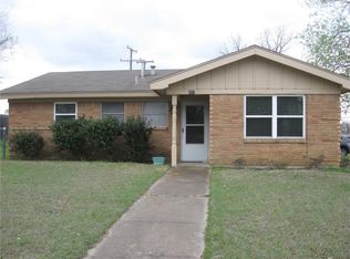 321 Sheri Ln, Hurst, TX 76053